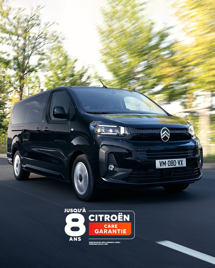 New ë-SpaceTourer on a country road